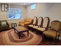 90 Marsden Court, Newmarket, ON L3Y7P5 Photo 7