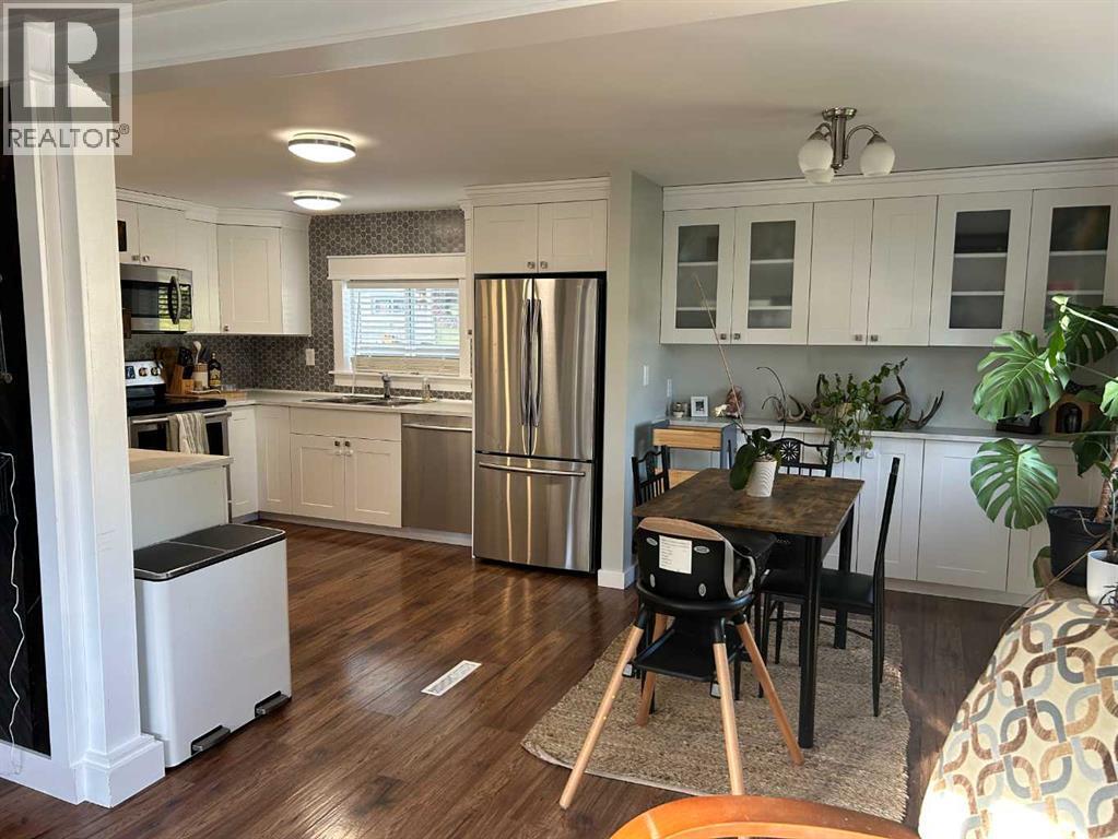 721 5 Avenue NW - Image 5