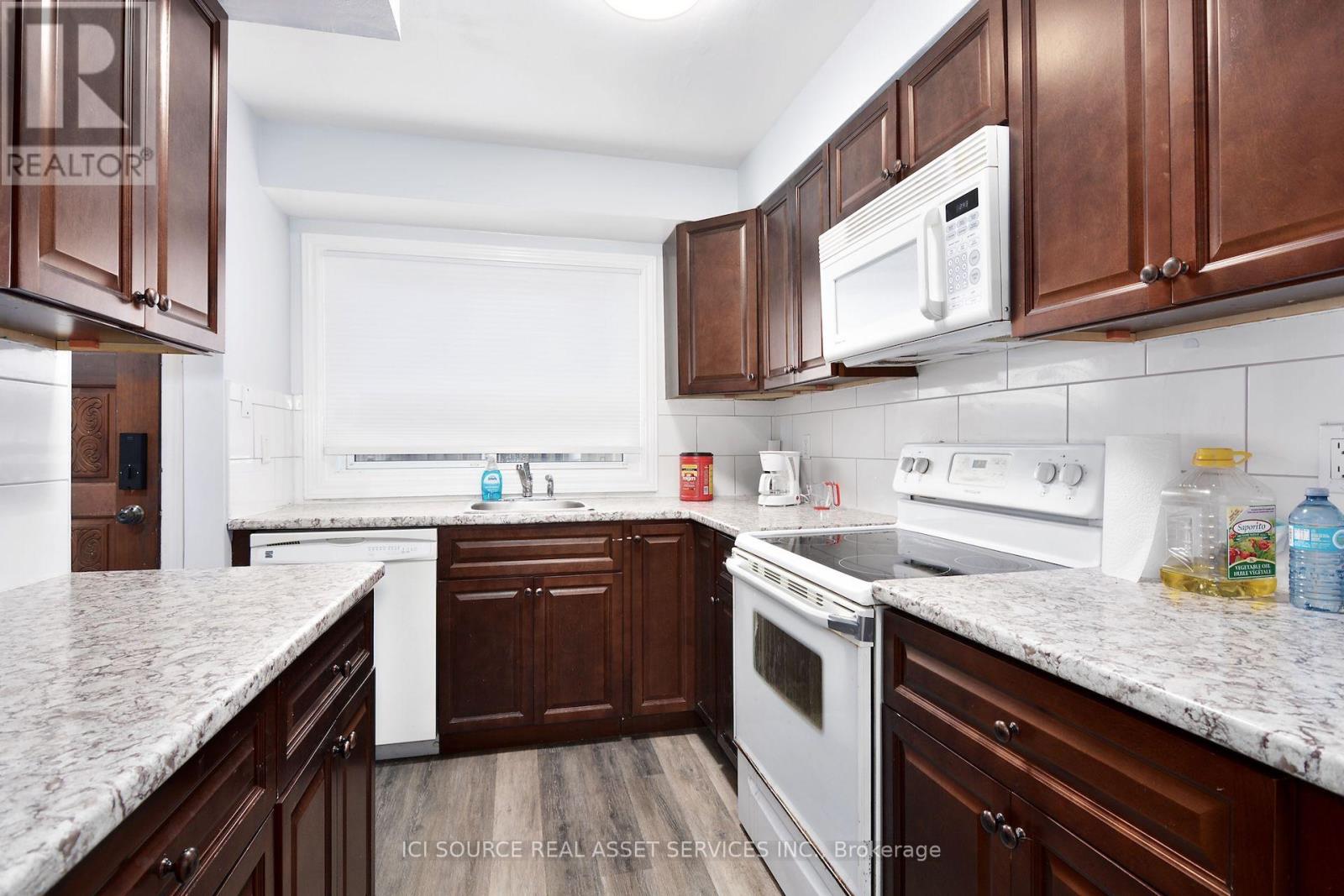 1010 Kipps Lane — photo 8