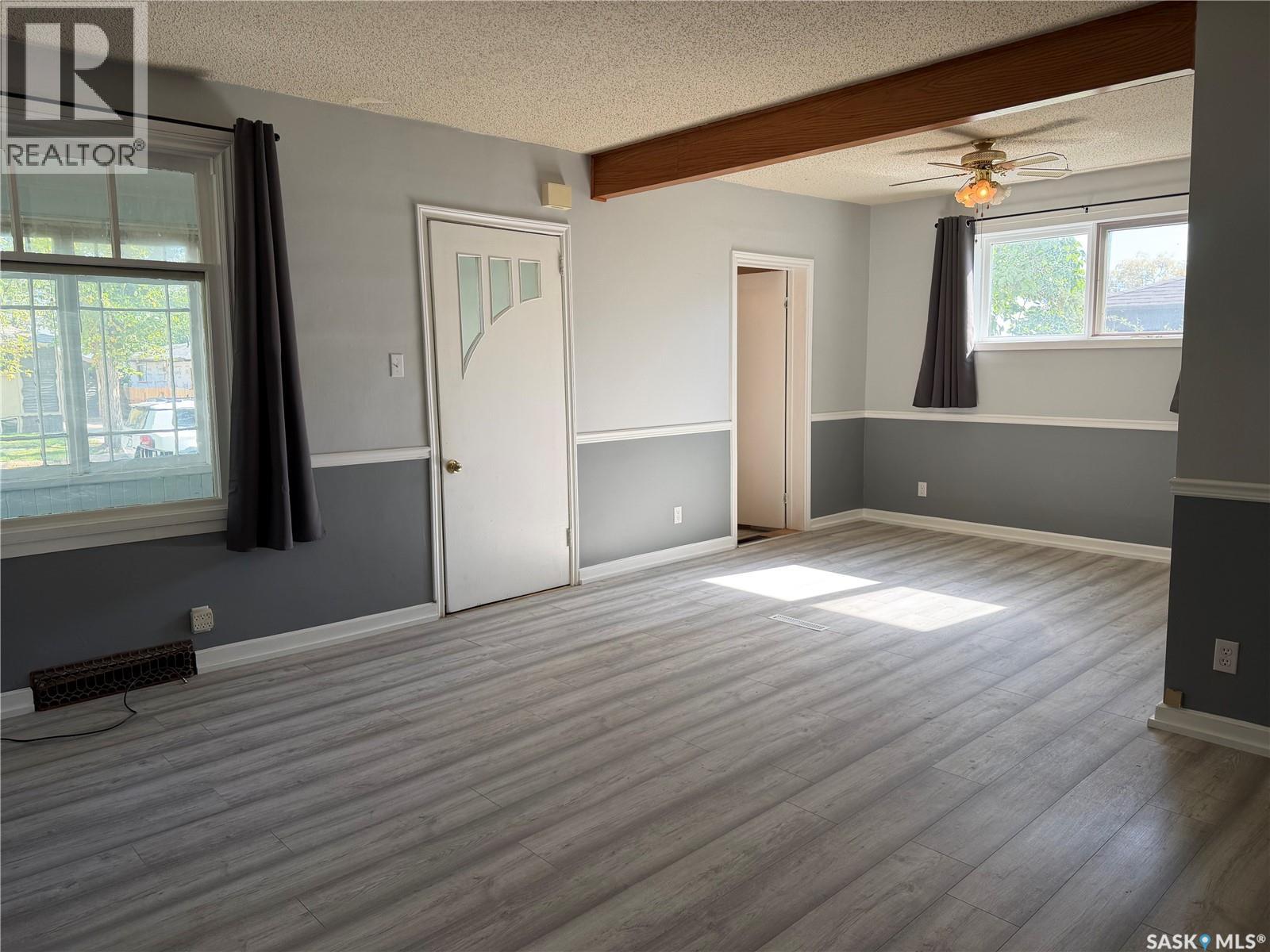 1014 6th AVENUE NW, Moose Jaw — photo 5