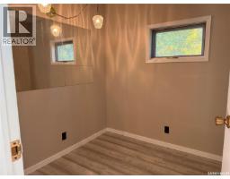 Kitchen - 1014 6th Avenue Nw, Moose Jaw, SK S6H0W2 Photo 6