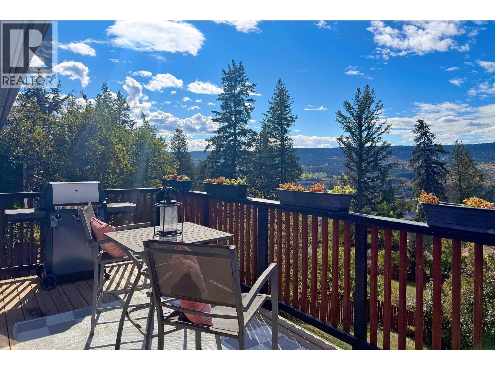 657 CENTENNIAL DRIVE - Image 25