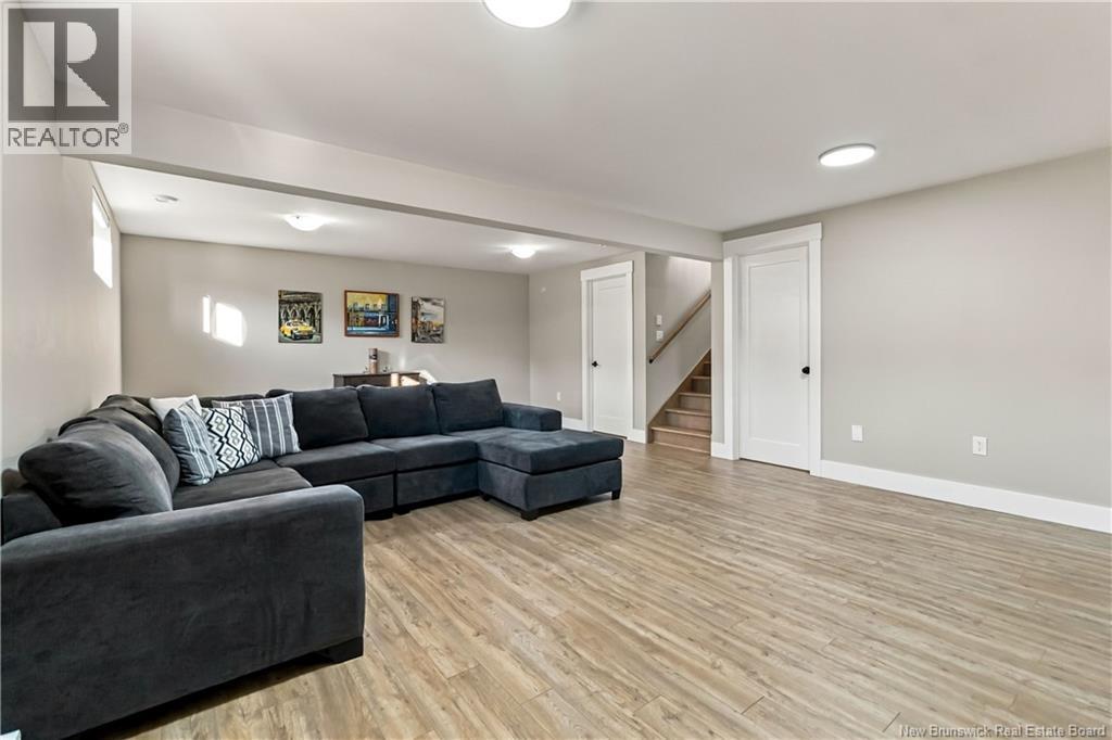 11 Joanne Street - Image 32