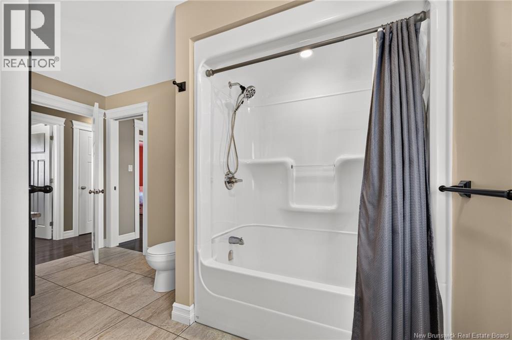 35 Ruby Way - Image 33