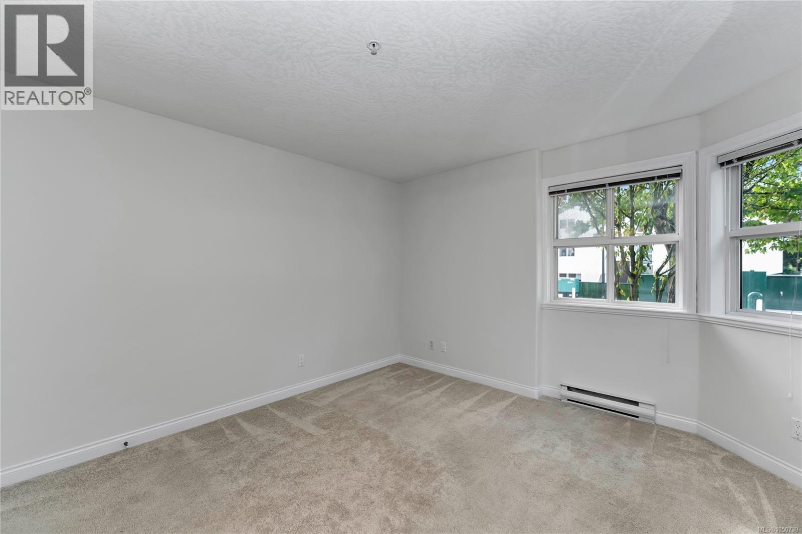 104 1580 Christmas Avenue, Saanich
