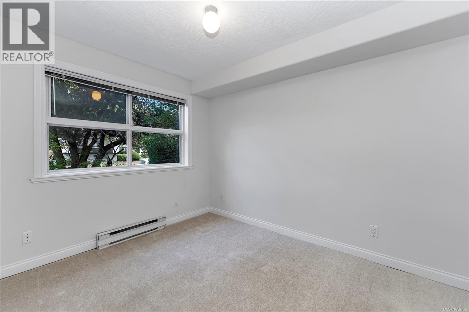 104 1580 Christmas Avenue, Saanich