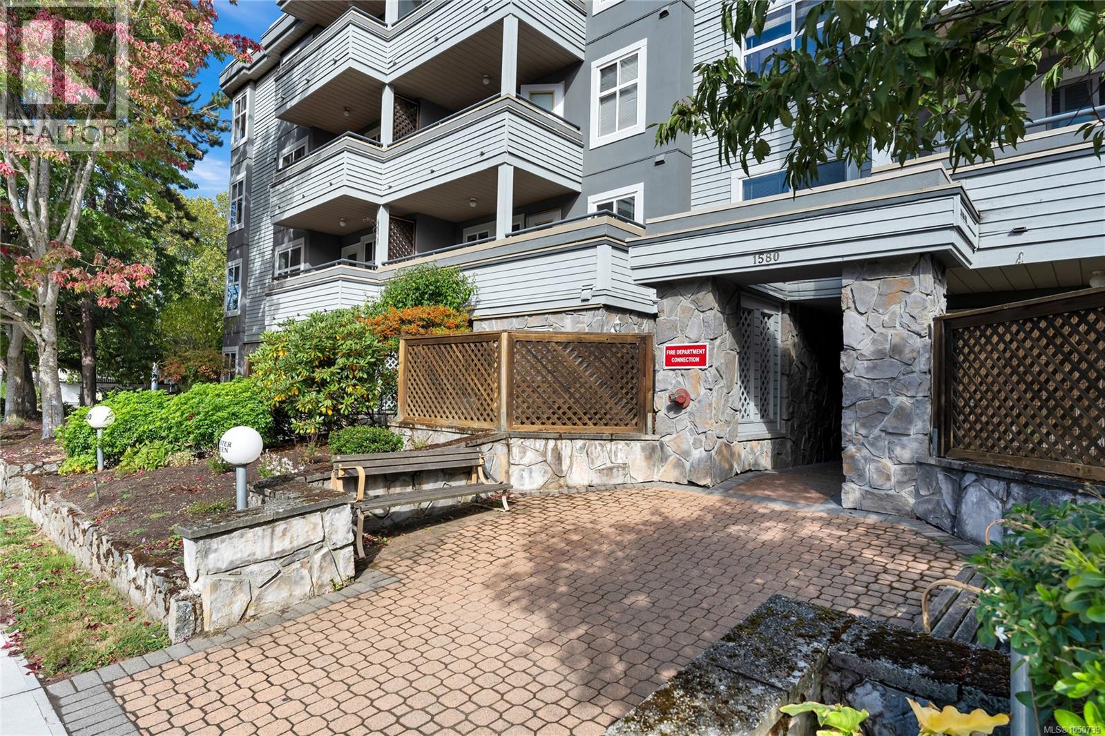 104 1580 Christmas Avenue, Saanich