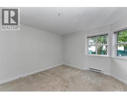 104 1580 Christmas Ave, Saanich, BC V8P2X2 Photo 13