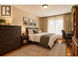 1340 Shawnee Road Sw, Calgary, AB T2Y2S7 Photo 32