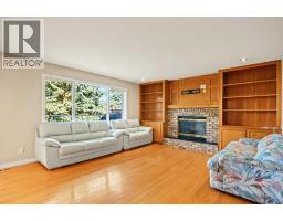 Living room - 1340 Shawnee Road Sw, Calgary, AB T2Y2S7 Photo 8