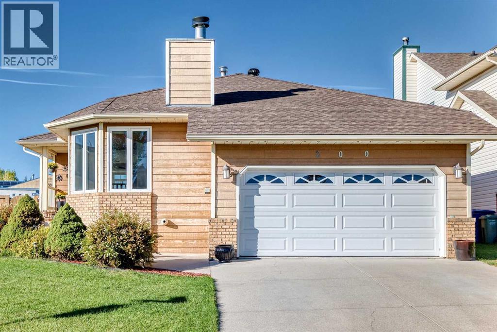 200 Downey Place, Okotoks