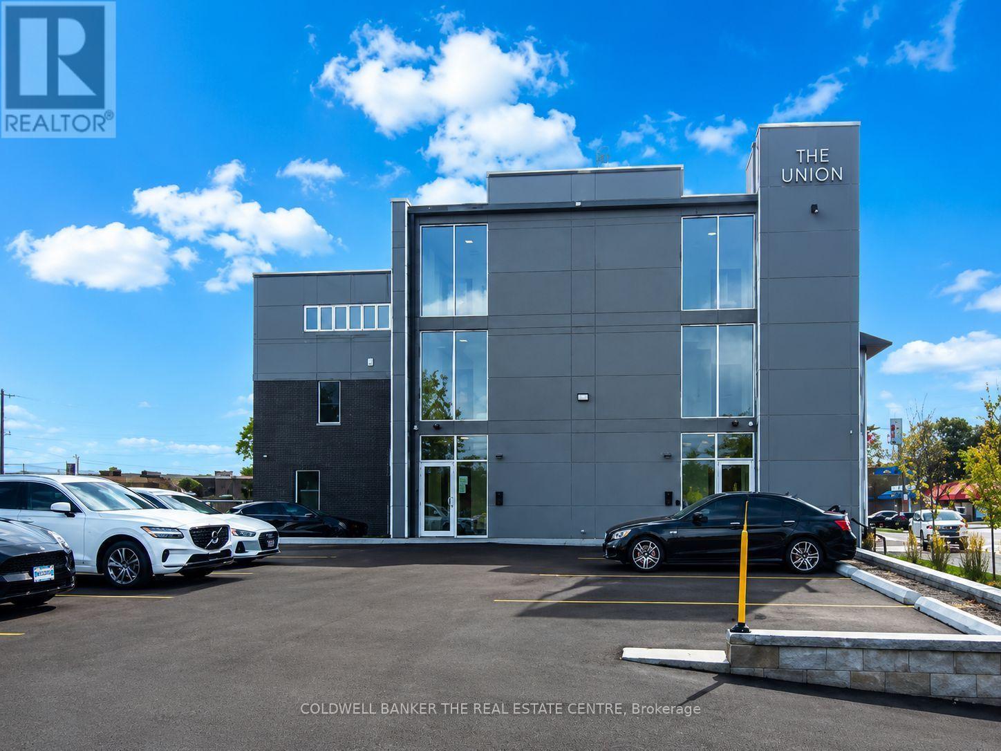 431 DAVIS DRIVE, Newmarket (Bristol-London) — photo 12