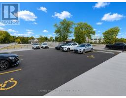 431 Davis Drive, Newmarket, ON L3Y2P1 Photo 13