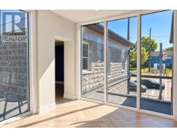 431 Davis Drive, Newmarket, ON L3Y2P1 Photo 6