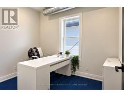 431 Davis Drive, Newmarket, ON L3Y2P1 Photo 9