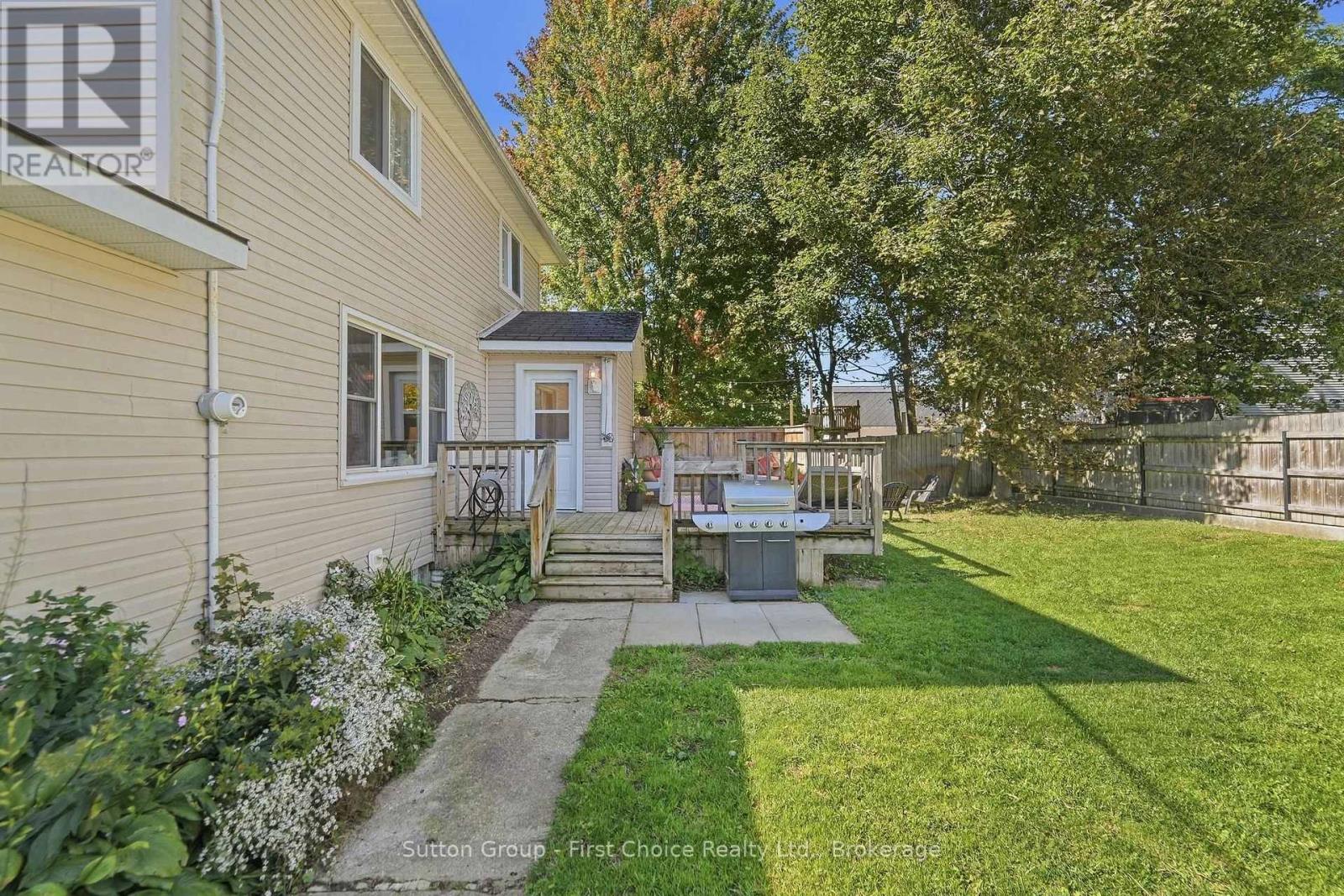 17 REGINA ROAD - Image 38
