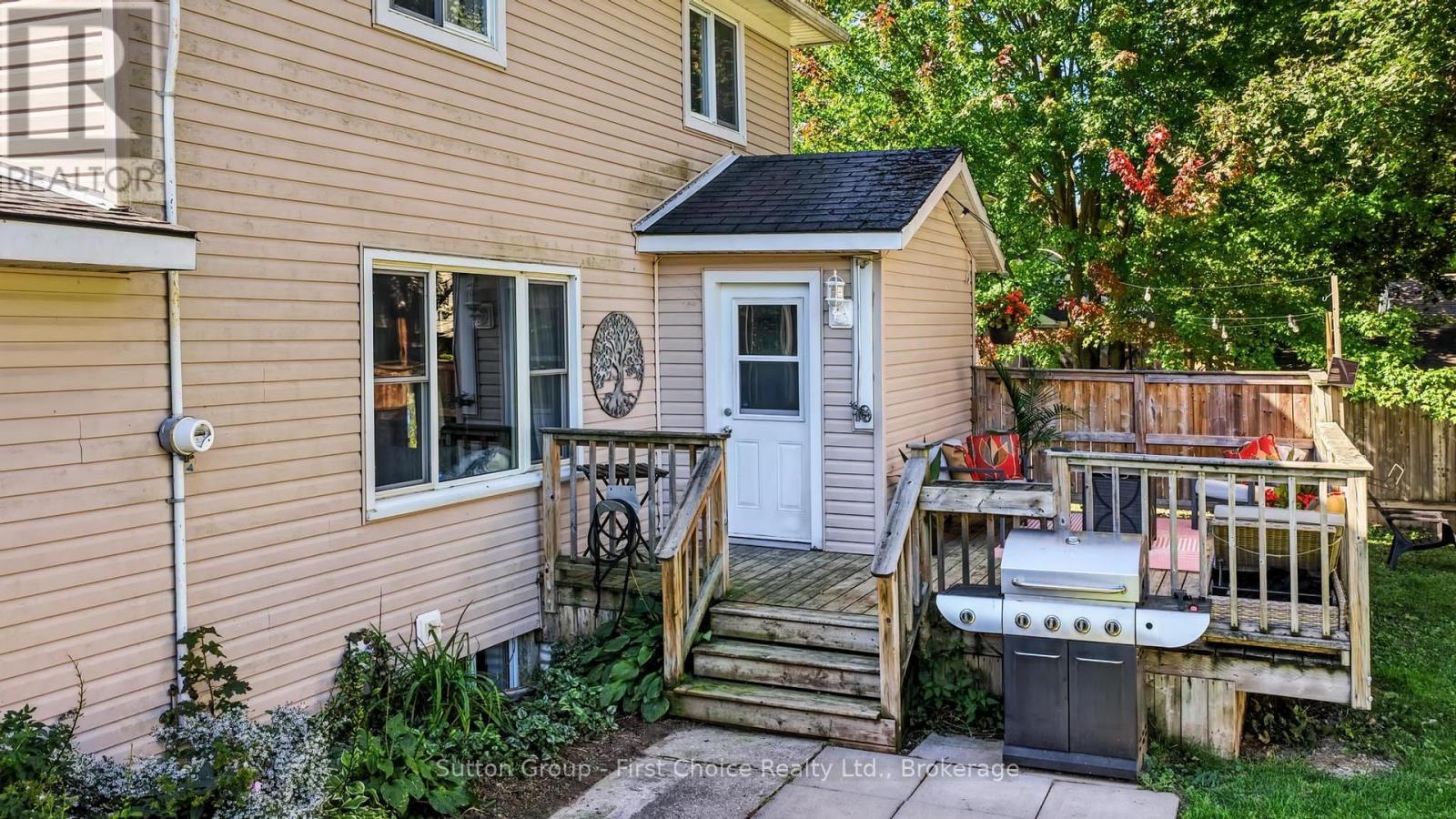 17 REGINA ROAD - Image 44