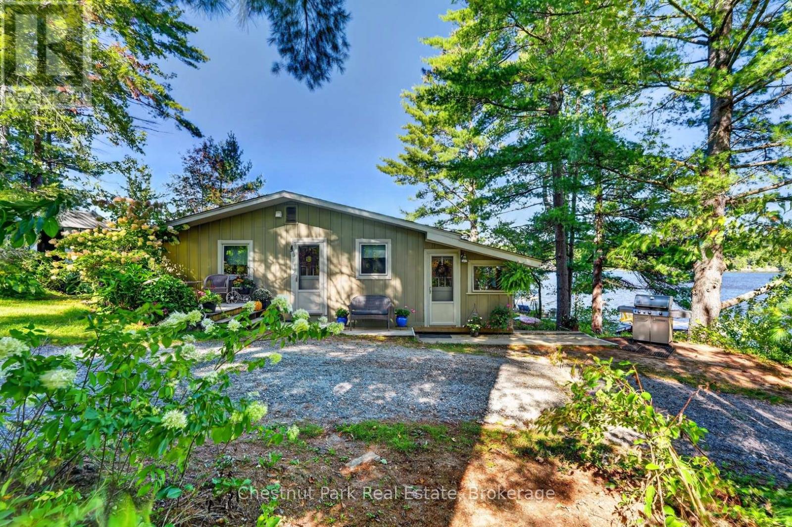 1048 NORA LANE - Image 20