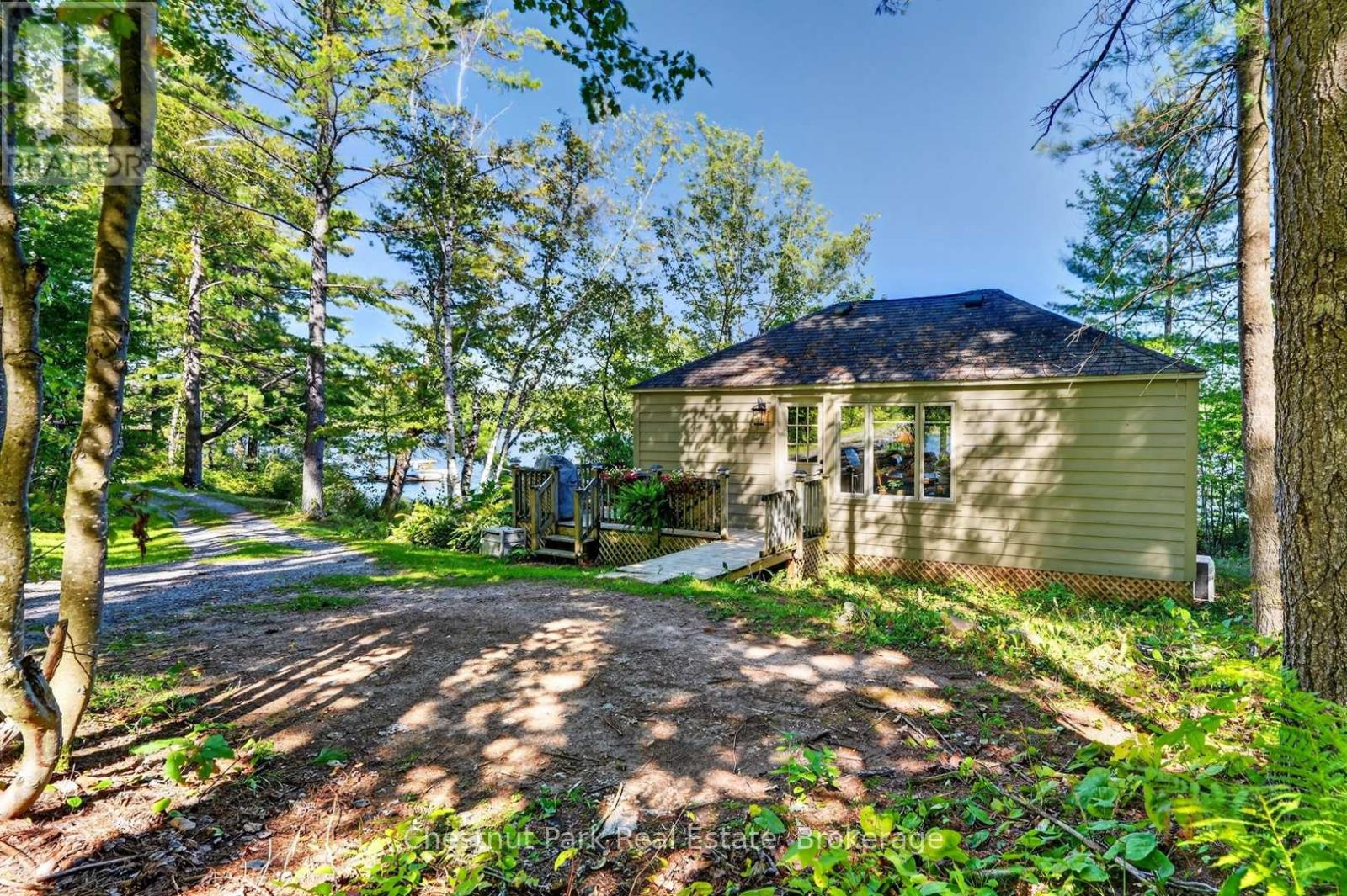 1048 NORA LANE - 46