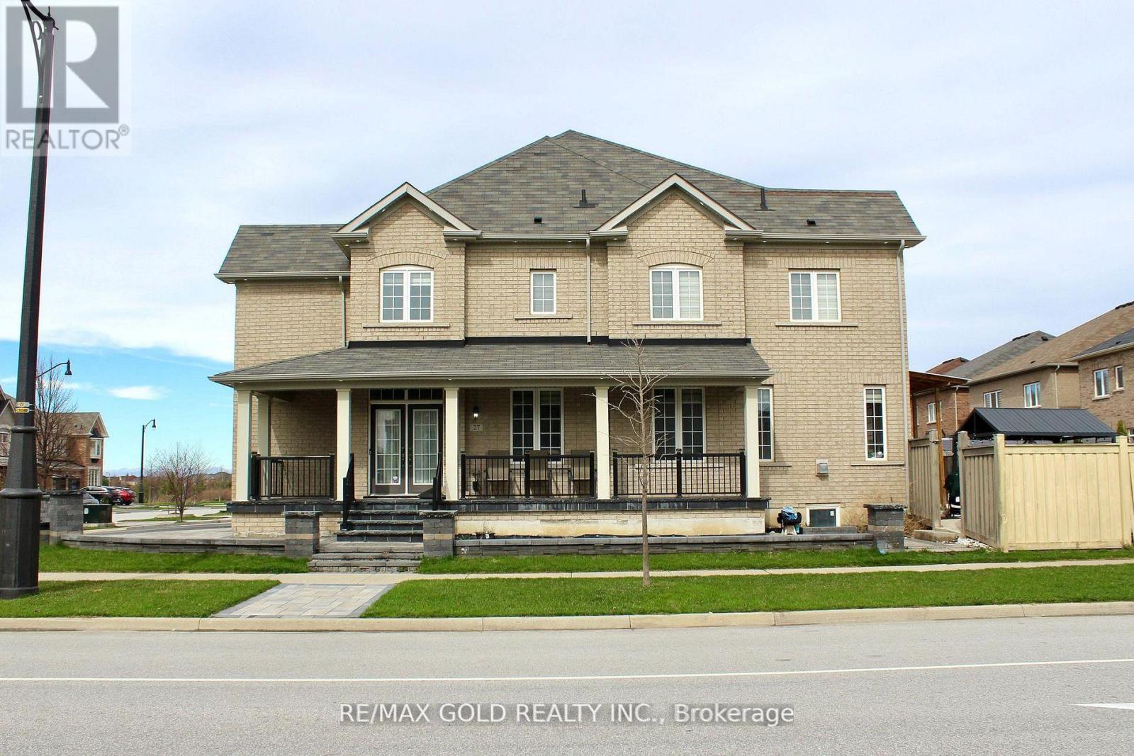 27 BRENTWICK DRIVE, Brampton (Credit Valley) — photo 2
