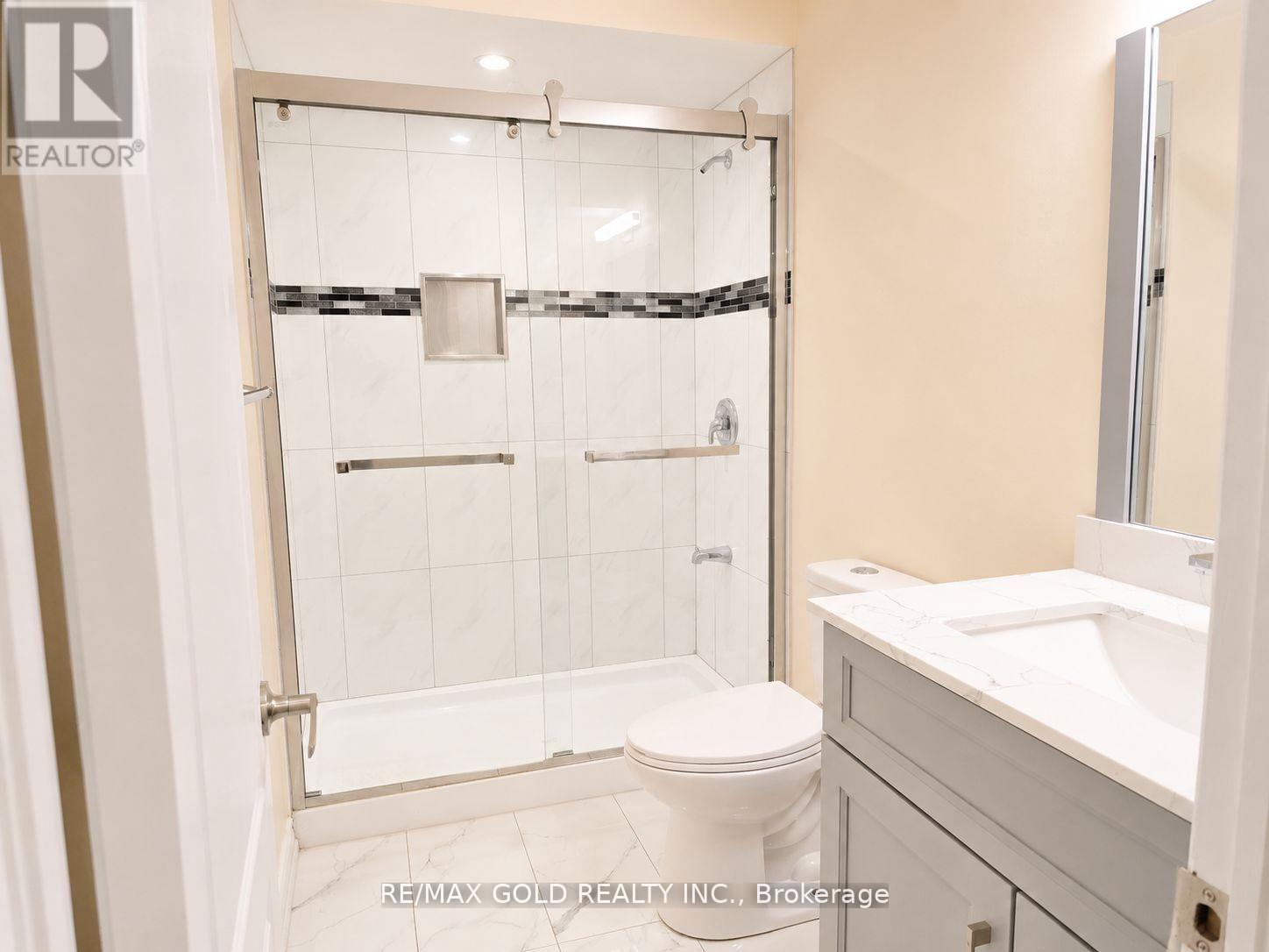 27 BRENTWICK DRIVE, Brampton (Credit Valley) — photo 5