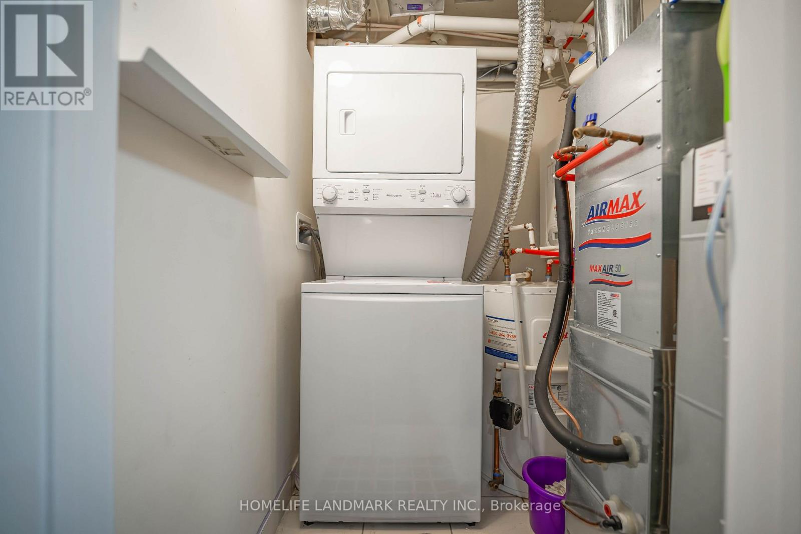 #251 60 PARROTTA DRIVE - Image 24