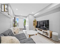 251 - 60 Parrotta Drive, Toronto, ON M9M0E5 Photo 9