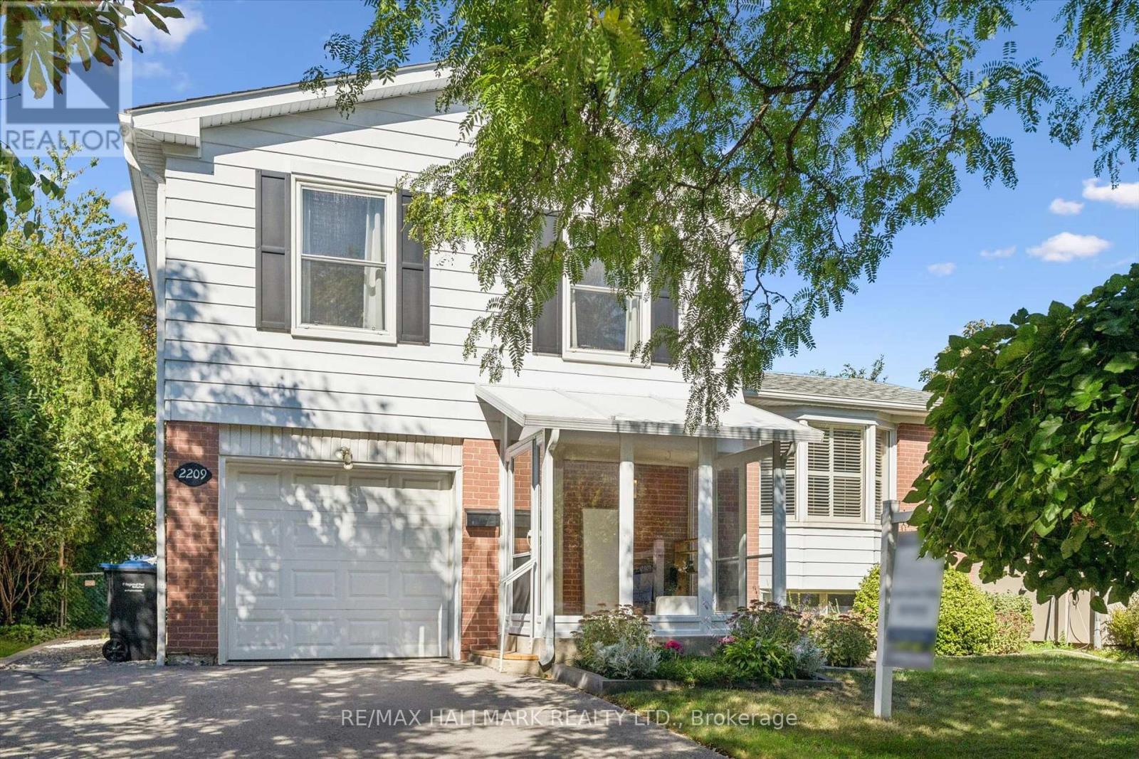 Photo of 2209 Buttonbush Crescent