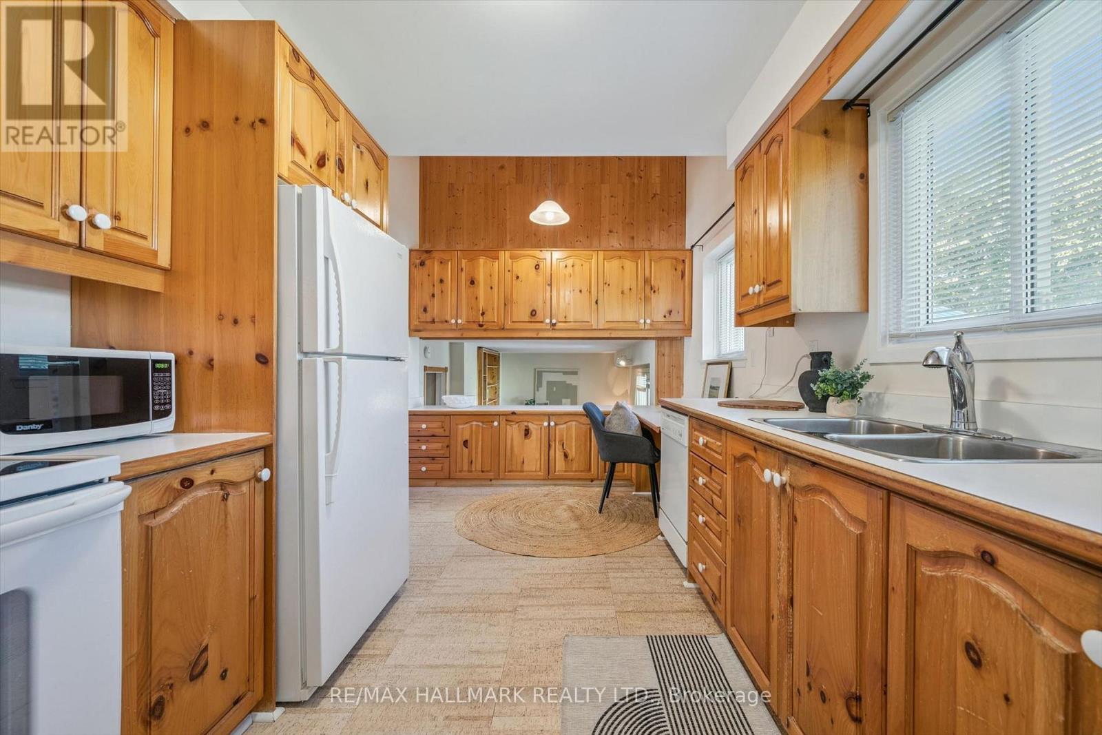 2209 BUTTONBUSH CRESCENT - Image 16