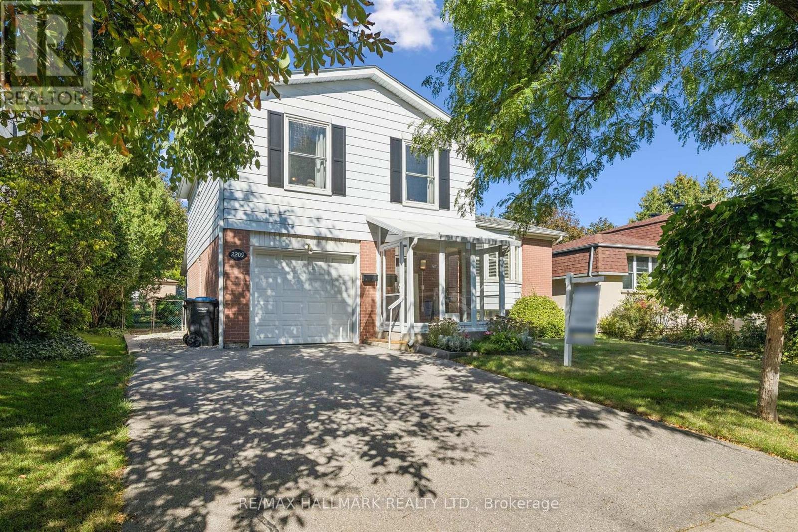 Photo of 2209 BUTTONBUSH CRESCENT