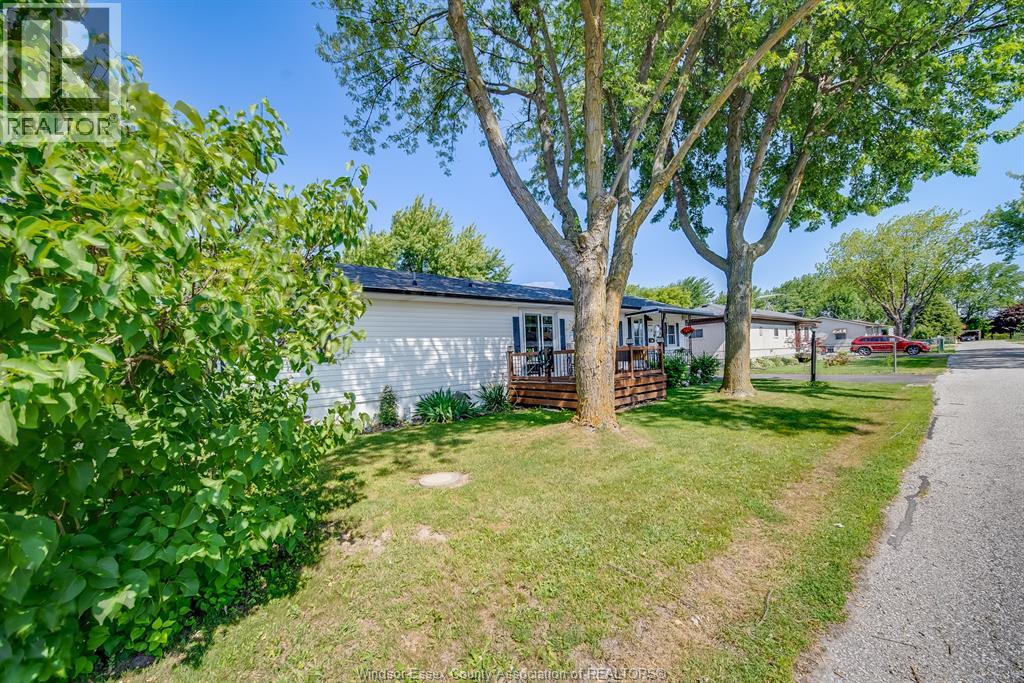 110 BROOKS BLVD - 27