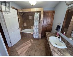 67 Marshalls Drive thumbnail 32
