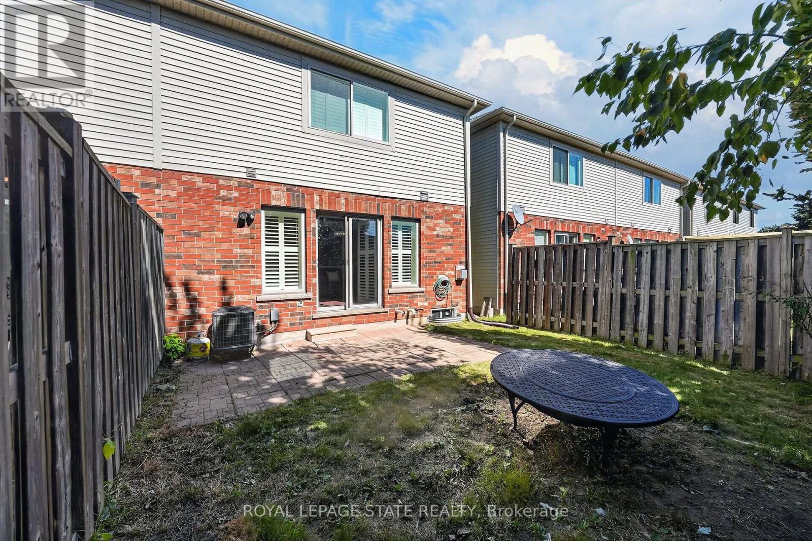 69 SUMNER CRESCENT - Image 32