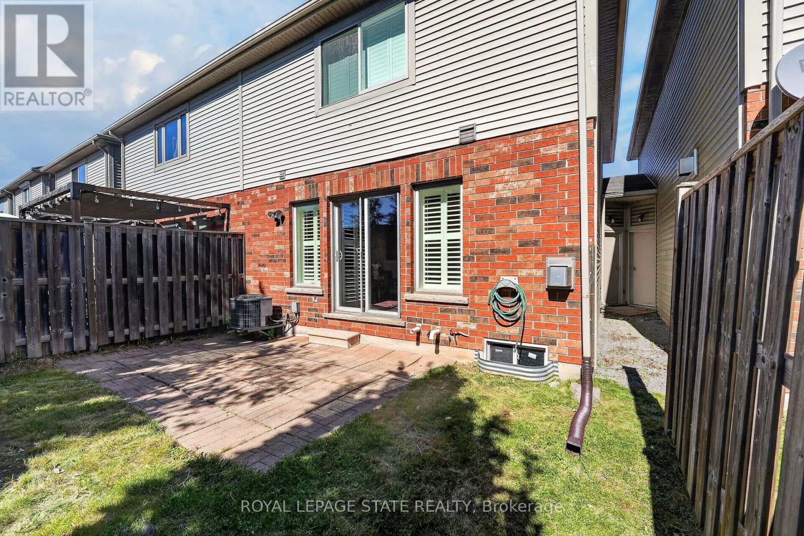69 SUMNER CRESCENT - 33