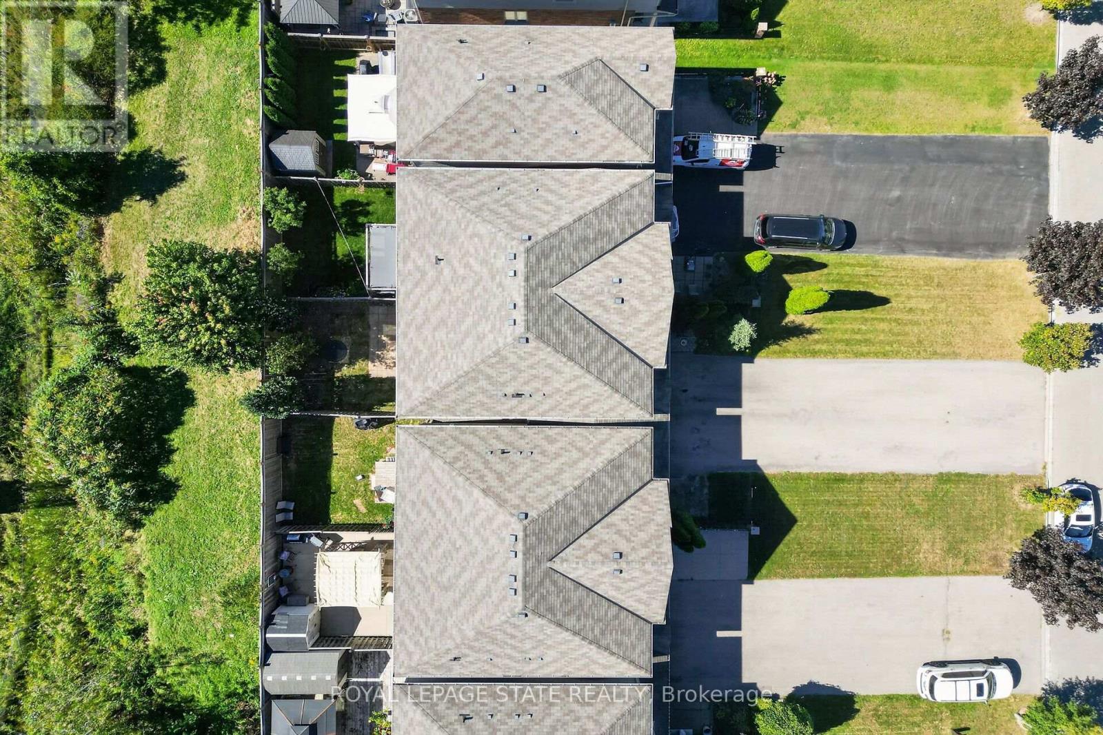 69 SUMNER CRESCENT - 37