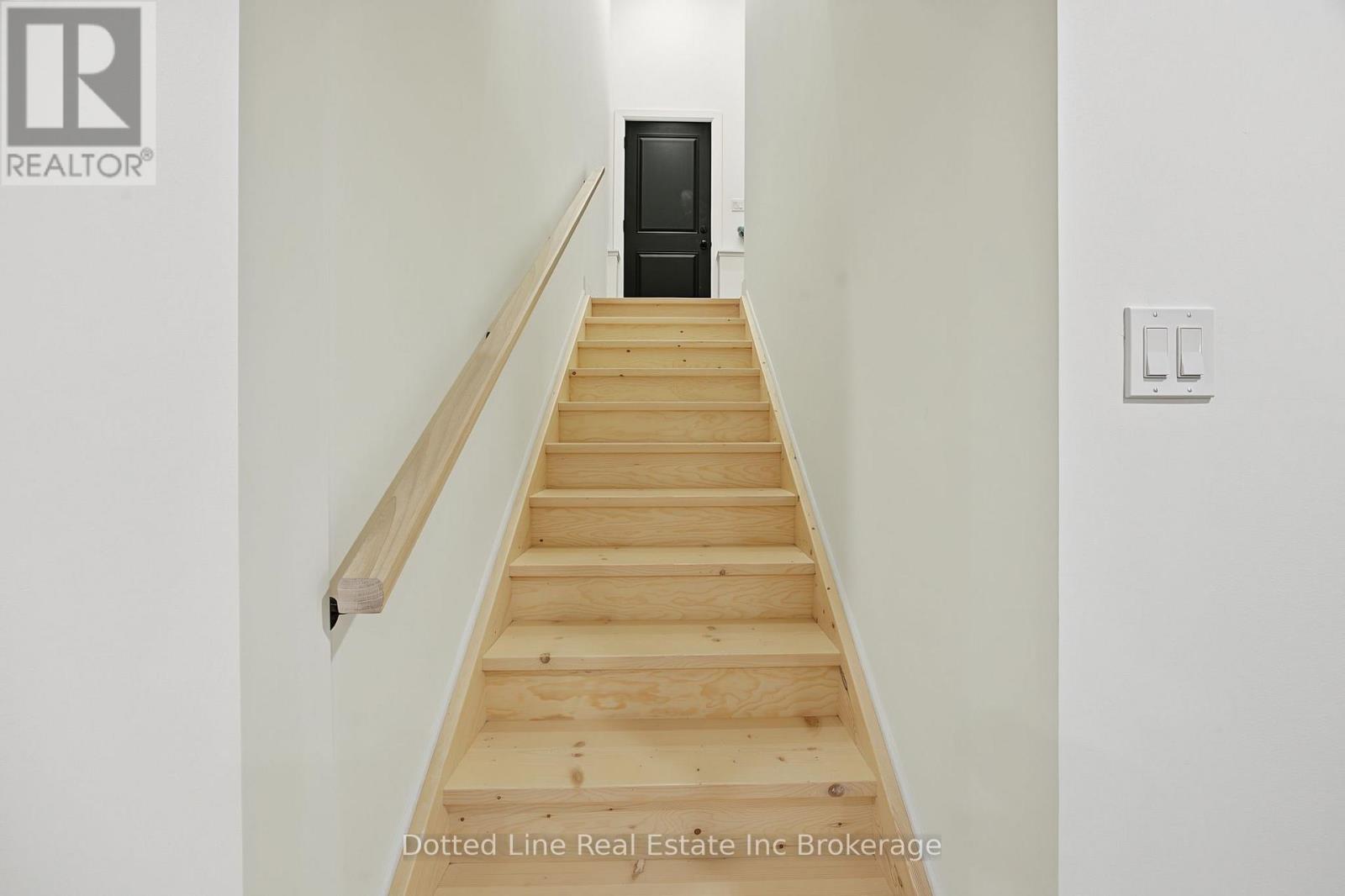 4 CHARLES COURT - Image 24