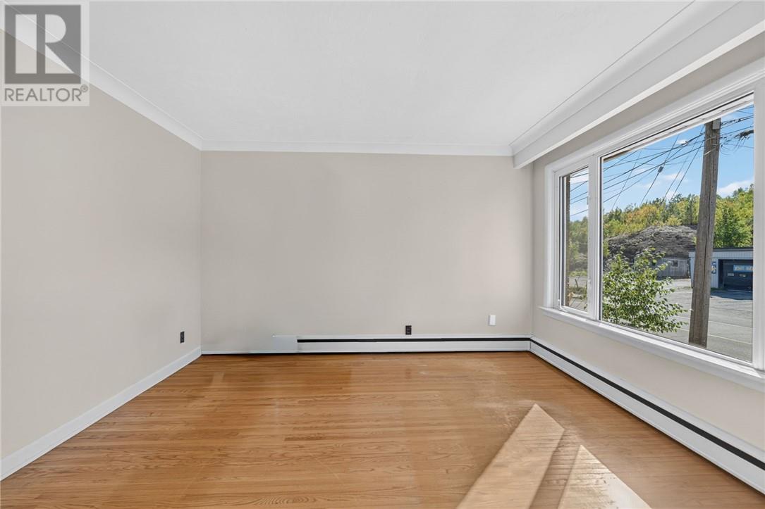 992 Martindale - 8