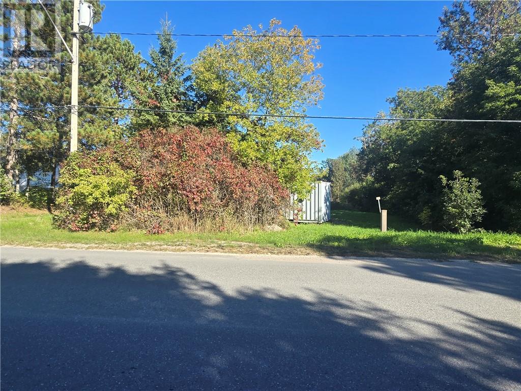 470 Imperial Road S, Massey — photo 2