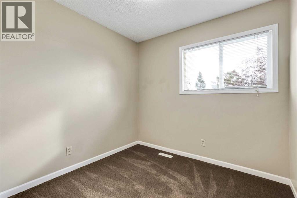 105, 107 Elm Place - photo 13