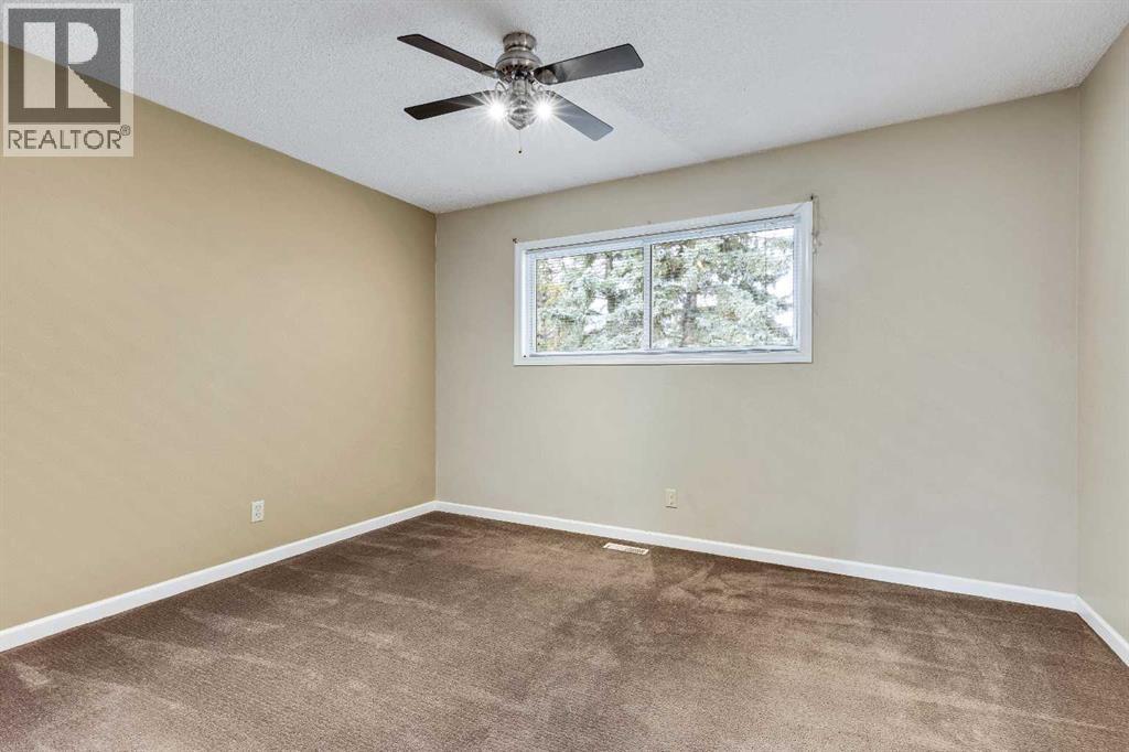 105, 107 Elm Place - photo 9