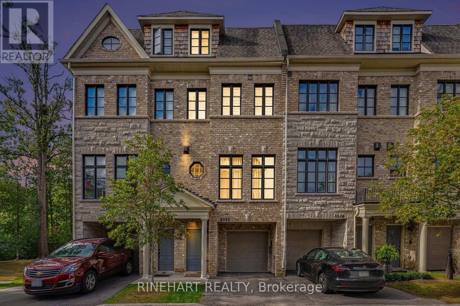 Photo of 2082 QUEENSBOROUGH GATE