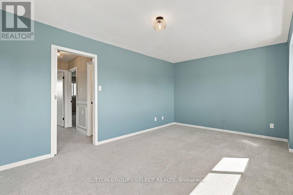#29 669 OSGOODE DRIVE - 22