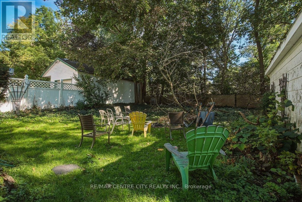 245 BERNARD AVENUE - 44