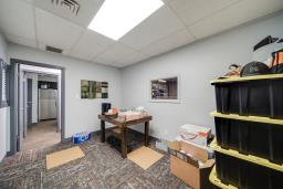 18119 107 Ave Nw, Edmonton, AB T5S1K4 Photo 32