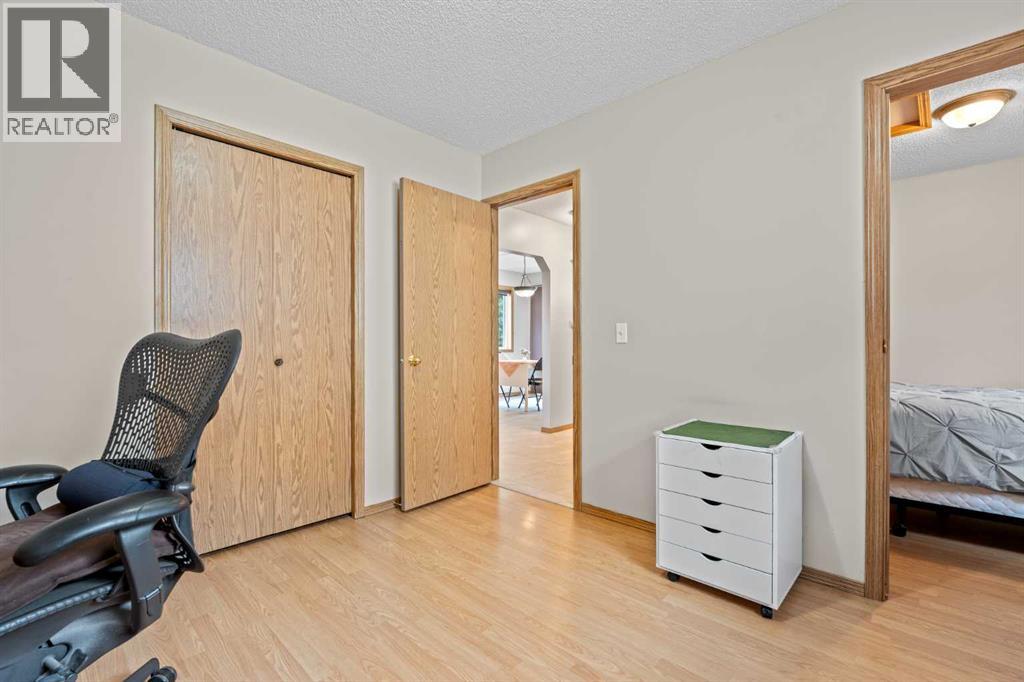 32 Country Hills Mews NW, Calgary, Alberta, T3K4S4 — thumbnail 11