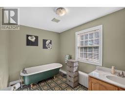 21 Symonds Place thumbnail 24