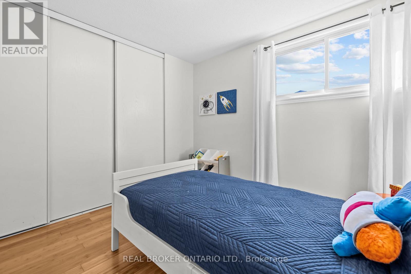 129 WOODFIELD DRIVE - 29