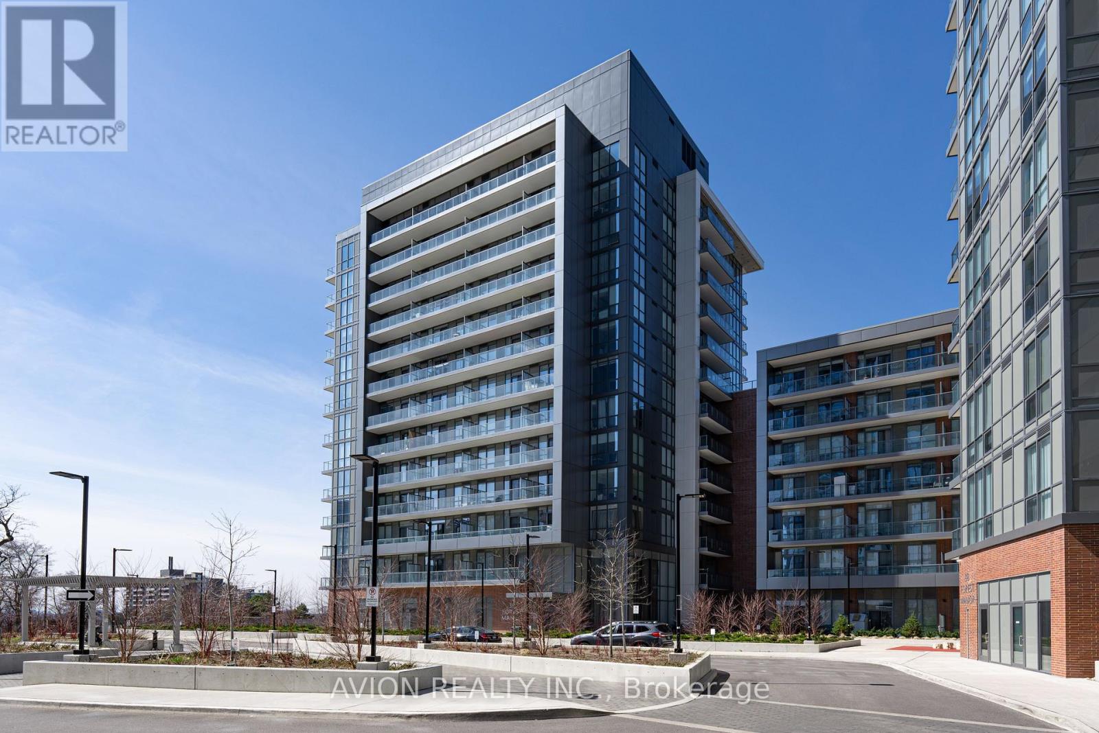 902 - 36 FOREST MANOR ROAD