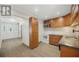 Kitchen - 30 Herkley Drive, Brampton, ON L6V2E8 Photo 10