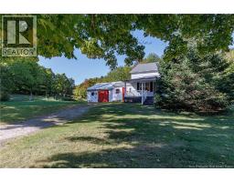Living room - 4746 Route 102, Queenstown, NB E5M2A4 Photo 9